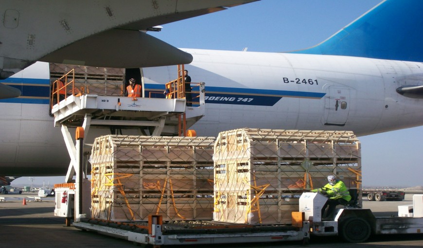 老城镇到日本空运公司